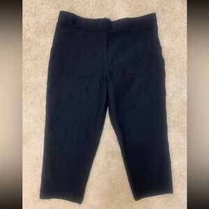 TAHARI Black XXL Capri Styled Summer Pants
